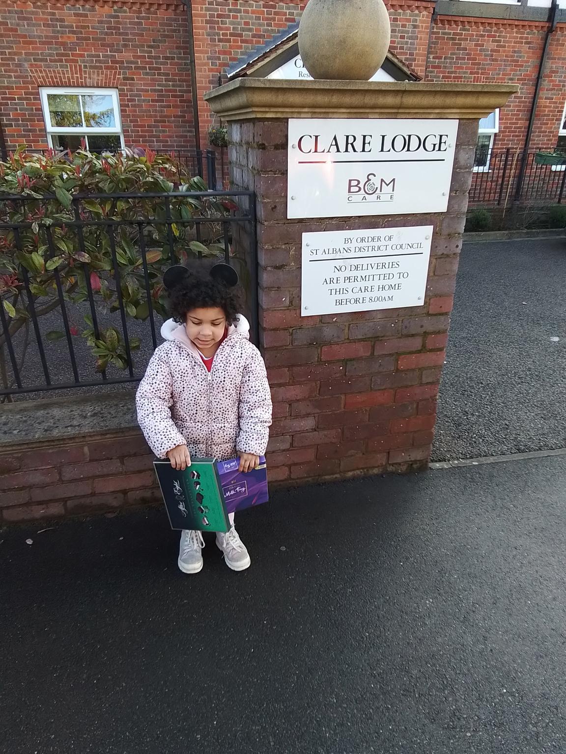 Clare Lodge Care Home Valentines Visit